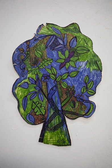 conchita brennand arvore azul verde foto lucas oliveira revista sim - A arte onírica de Conchita Brennand