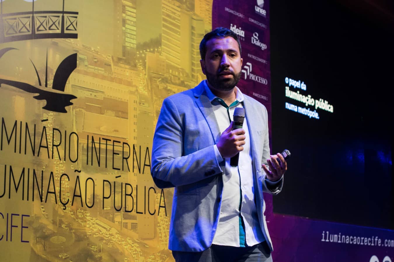 RAFAEL DO AMARAL TENÓRIO - Evento internacional no Recife discute iluminação pública