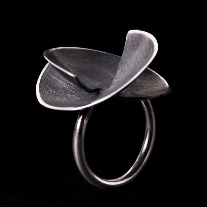 anel bumer ox - O metal como forma de arte