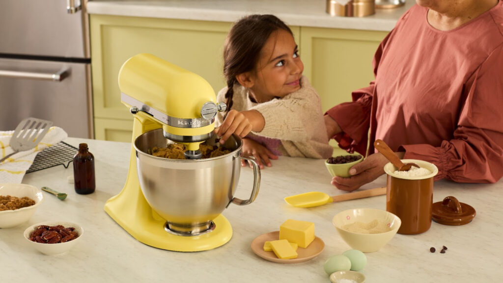 imagem 1 1024x576 - Cor do Ano 2025 KitchenAid: Conheça Butter, o Amarelo que Inspira Criatividade